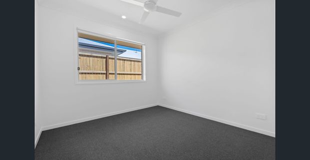 Move-In Ready, Brand-New Home in Pebble Creek! - Photo 1