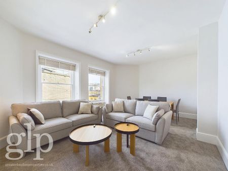 2 bedroom flat to rent - Photo 2