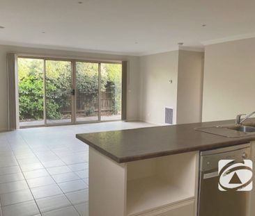 EXCELLENT TWO BEDROOM UNIT IN PRIME LOCATION - Photo 3