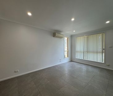 MODERN 2 BEDROOM DUPLEX - Photo 2