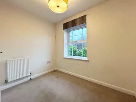 4 bedroom detached house to rent - Photo 3