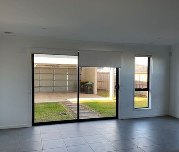 Quiet Corner Townhouse! - Photo 1