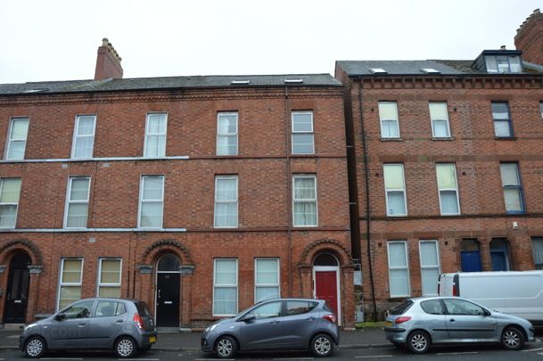 Flat 1-86 Fitzroy Avenue, BT71HX, Belfast - Photo 1