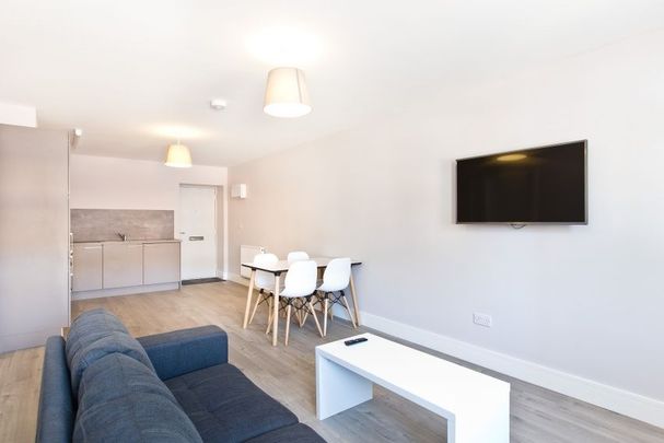 2 bedroom flat to rent - Photo 1