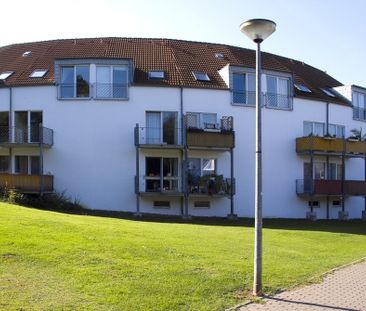 Zentral u. gemütlich: 2 Zimmer mit offenem Wohn‑ und Kochbereich - Photo 3