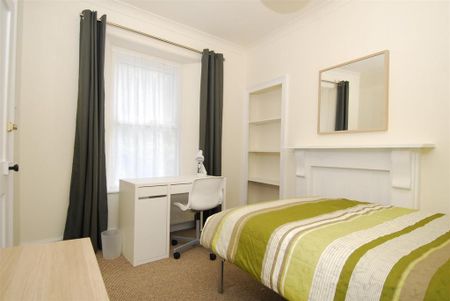 4 bedroom house to rent - Photo 4