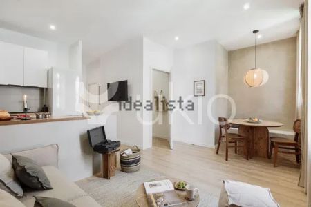 Alquiler de ático en Calle de Sepúlveda - Photo 2