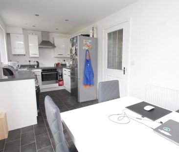 3 bedroom detached house to rent - Photo 1