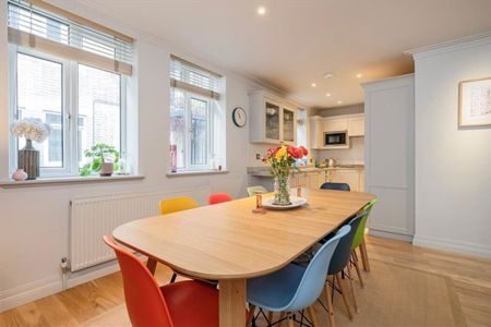 De Walden Street, W1G, London - Photo 3