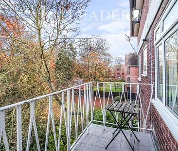 Howard Court, Bromley Road, Beckenham, BR3 - Photo 1