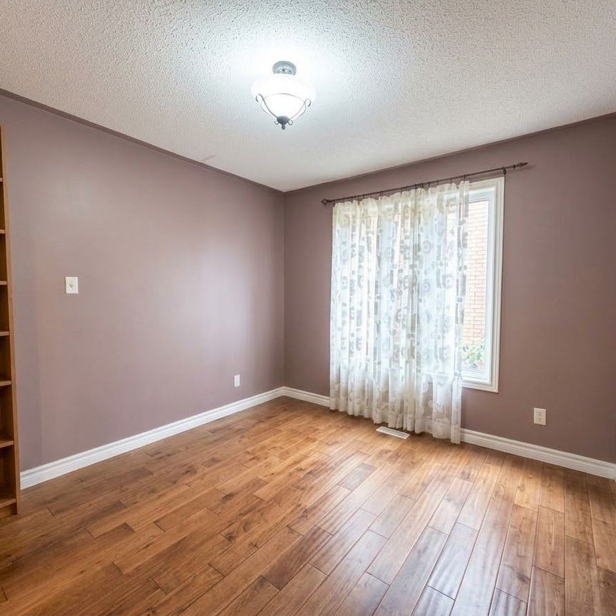 For Lease - 76 Mayfair Drive, Barrie, Ontario - Photo 1