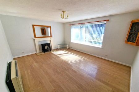 1 Bedroom Apartment To Let - Photo 2