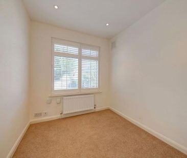 5 bedroom detached house to rent - Photo 3