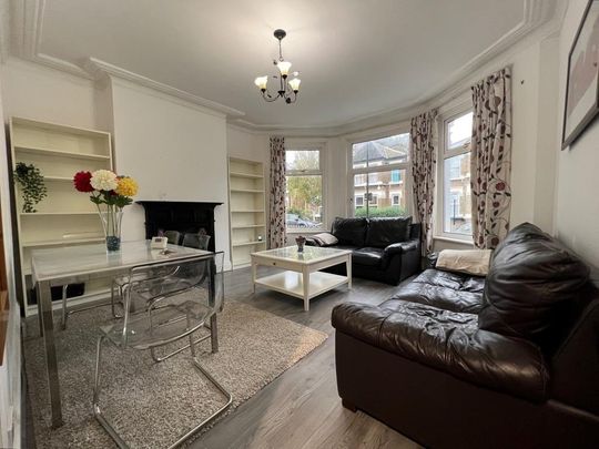 2 bedroom ground floor flat to rent - Photo 1