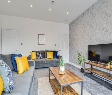 Wetherby Grove (Room 2), Burley, Leeds - Photo 4