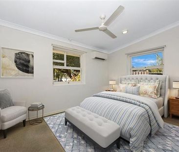 LOWSET 2 BEDROOM DUPLEX IN CENTRAL LOCATION! - Photo 4