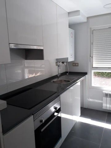 Pozuelo De Alarcón - Photo 4