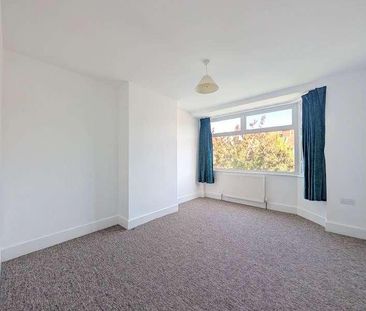 Buckingham Avenue, Feltham, TW14 - Photo 2