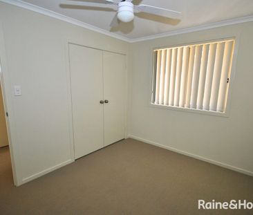 Neat, practical and perfectly located - Photo 2