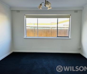 Two bedroom apartment in a great location - Photo 4