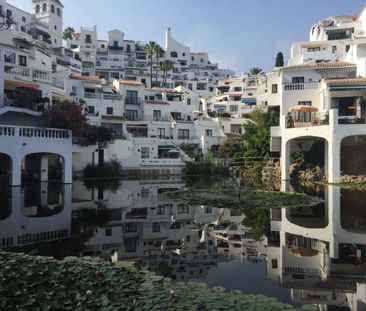 1 room luxury Apartment for rent in Nerja, Andalusia - Photo 1