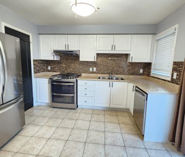 For Lease - 32 Keats Terrace, Brampton, Ontario - Photo 1