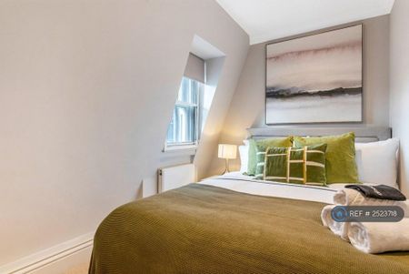 3 bedroom penthouse to rent - Photo 2