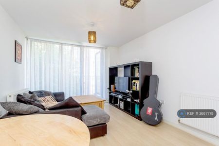 2 bedroom flat to rent - Photo 2