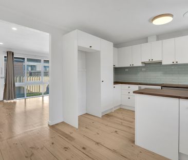 1/9 Lake Street, Reservoir VIC 3073 - Photo 6