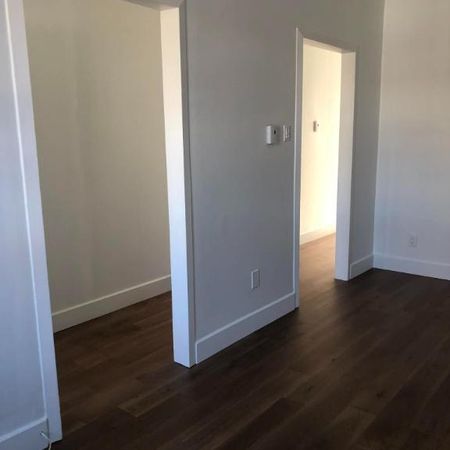 Grand 2 1/2 très ensoleillé / Semis-meublé - Photo 3