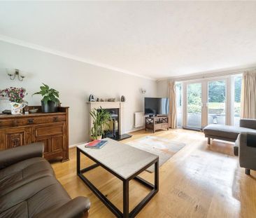 4 bedroom detached house to rent - Photo 1