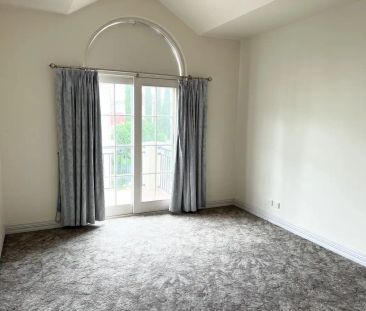 “Classic Styled Townhome” - Photo 4