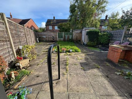 2 bedroom terraced house to rent - Photo 2