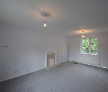 3 bedroom Apartment - GUESSENS COURT, WELWYN GARDEN CITY. - Photo 2
