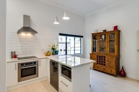 3BR Home Bluff Hill Central, Heatpump, Fireplace - Photo 4