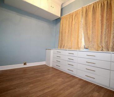 3 Bedroom House - Detached To Let - Photo 4