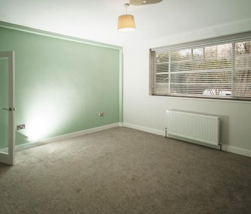 3 bedroom apartment to rent - Photo 4
