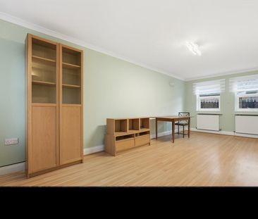 4 Bed Detached House, Shernhall Street, E17 - Photo 1