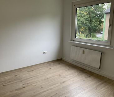 Renovierte 2-Zimmer-Wohnung am Kastanienweg frei! - Foto 1
