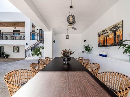 5 bedroom luxury Villa for rent in Nueva Andalucia, Andalusia - Photo 2