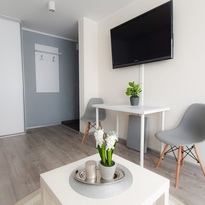 Nowoczesna kawalerka w samym sercu Sosnowca. - Photo 1