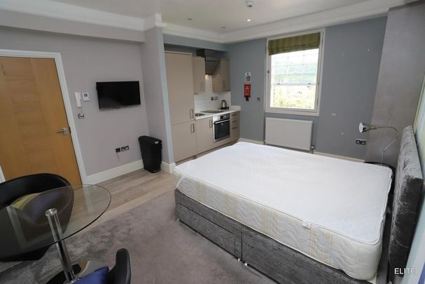 Studio to rent - Photo 1