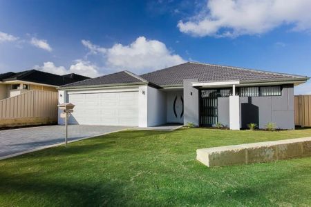 Spacious Home in a Great Location! - Photo 4