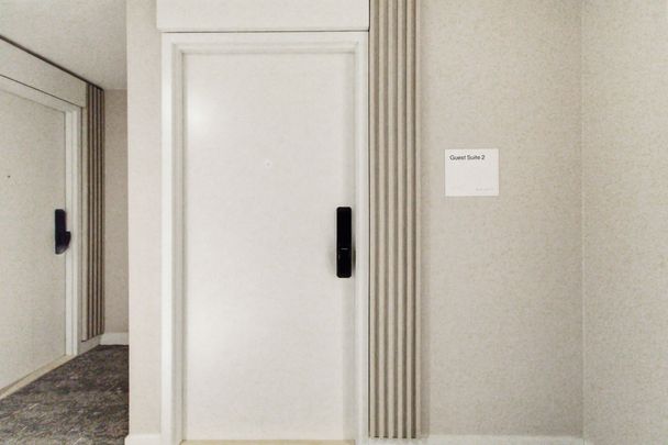 For Lease - 28 Ann Street Unit# 216, Mississauga, Ontario - Photo 1