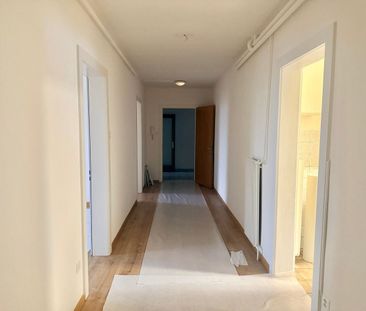 Charming renovated 4.5-room apartment in Tramelan - Foto 4