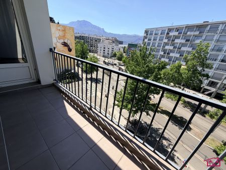 Location Appartement 3 pièces 90m² GRENOBLE 38100 - Photo 5