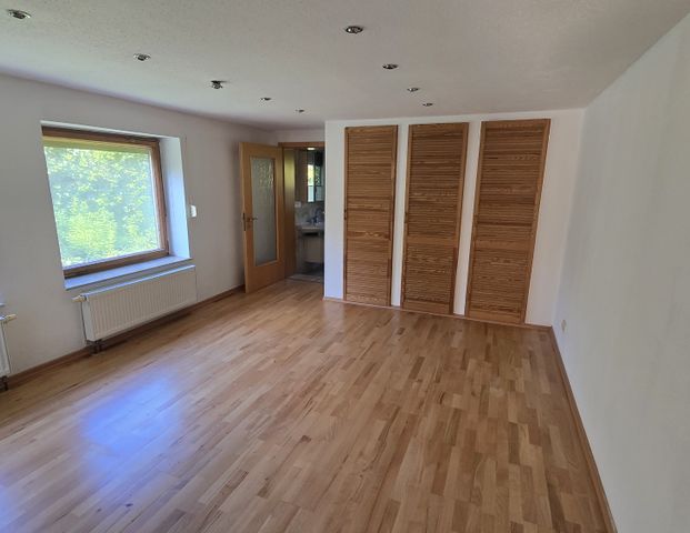 - Haus mit Terrasse, Sauna, Garage und eigenen Garten in DD-Rochwitz - Foto 1