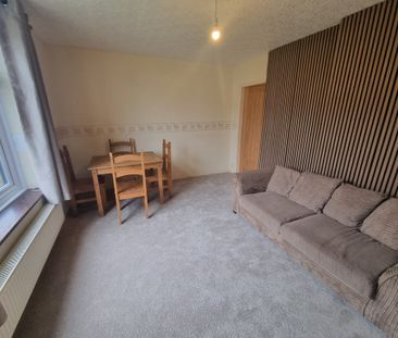 4 Bed Student Accommodation - Photo 2