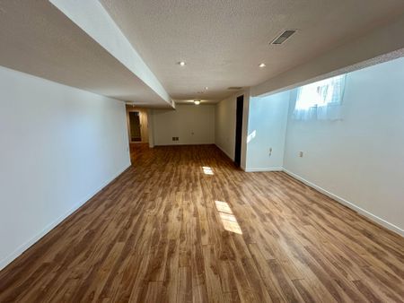 For Lease - 16 Rowanwood Avenue, Brant, Ontario - Photo 4