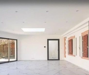 Villa - Photo 4